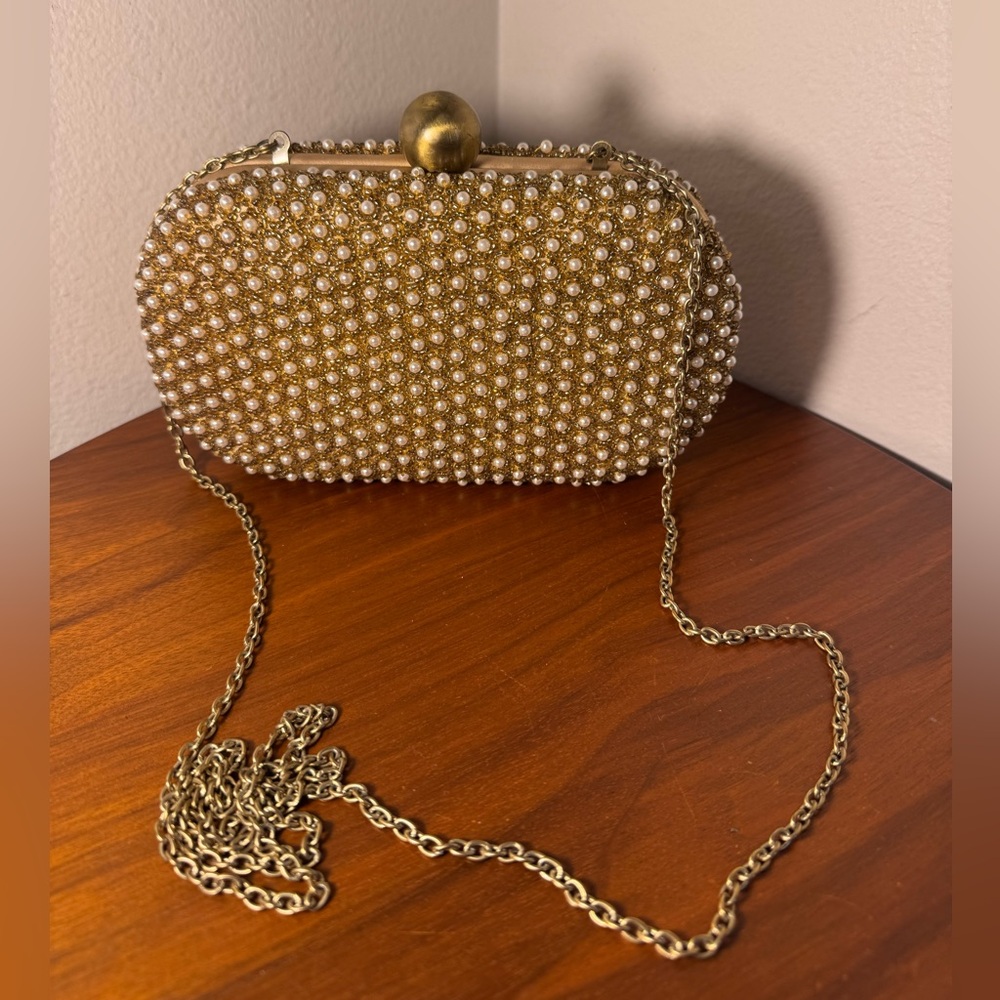 Santi Beaded Pearl Clutch